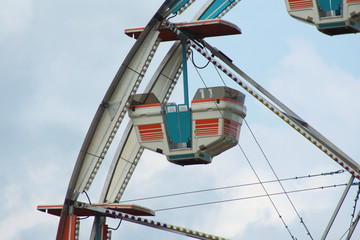Ferris wheel car