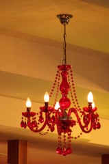 Lustre en verre rouge