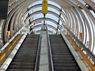 escalator 5