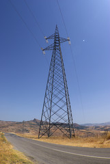 traliccio elettricità 