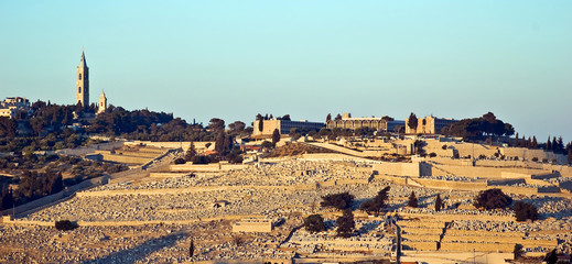 Cemetery mountain in Jerusalem © Yanir Taflev
