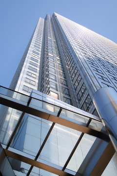 Canary Wharf building - looking up