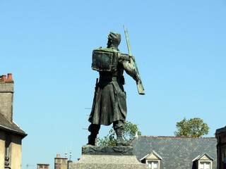 Soldat  de la première guerre mondiale dos tourné