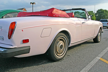 Fototapeta na wymiar Pink Luxury Car