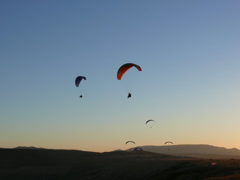 Flights on a paraplane 