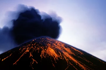 Abwaschbare Fototapete Vulkan Krakatau