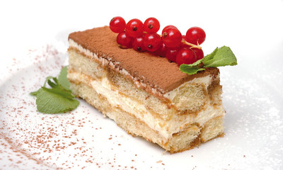 cake with redcurrant