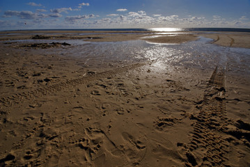 des traces sur le sable