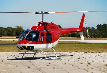 Foto op Plexiglas Bell 206 light helicopter © icholakov