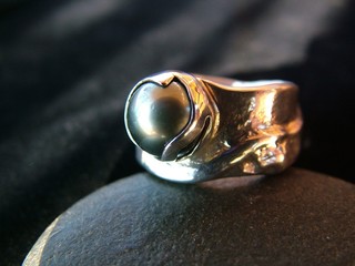 bague avec une perle de tahiti