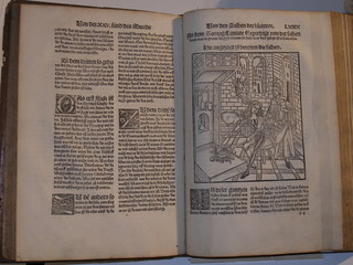 altes medizinbuch aus dem mittelalter