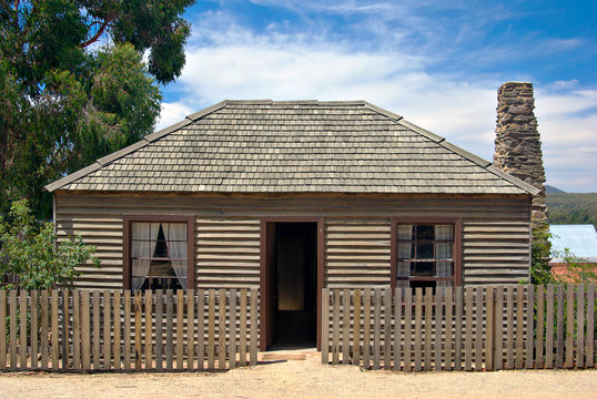 old settlers cottage