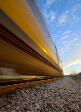 Track 'n' Train