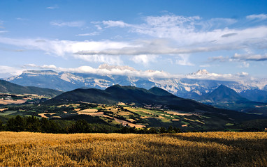 Montagnes (Les Alpes depuis le Vercors)