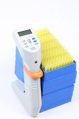850ul 12 way pipettor and pipet tips