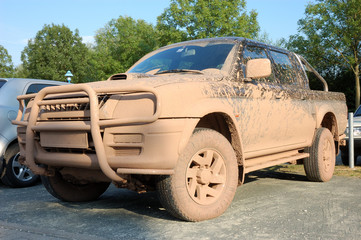 dirty offroad pick-up car