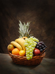 Fruit basket © Stocksnapper