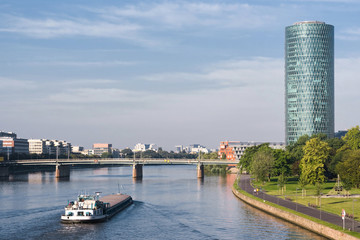 Naklejka premium long river