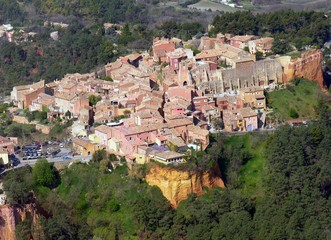 Fototapeta na wymiar Roussillon ochry