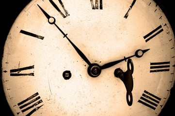 Antique wind up clock.