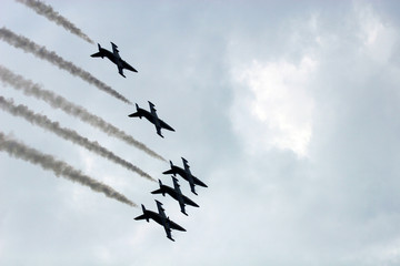  Red-Bull Air Race (Budapest 2007 ) jets flying at airshow