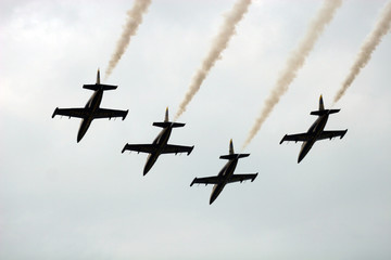 Red-Bull Air Race (Budapest 2007 ) jets flying at airshow
