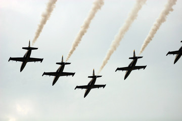 Red-Bull Air Race (Budapest 2007 ) jets flying at airshow