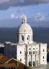 Fototapeta na wymiar Cathedral in Lisbon