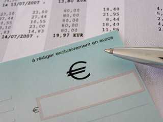 facture et un cheque
