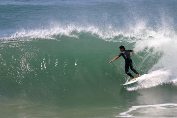 surf sur une vague