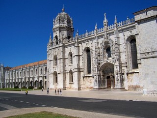 Fototapeta na wymiar Monasterio de los Jeronimos en Lisboa1
