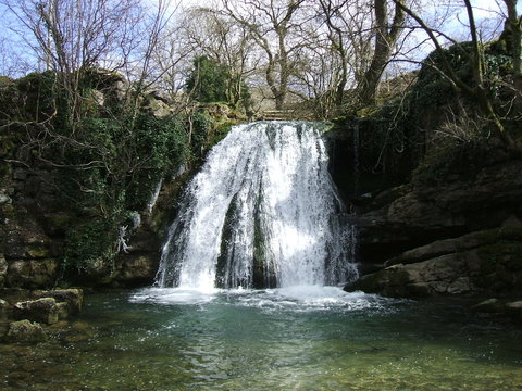 Janets Foss Waterfall