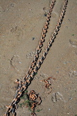 Chain In the Sand