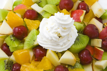 Fruit salad with cream