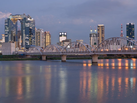 Osaka river at dusk