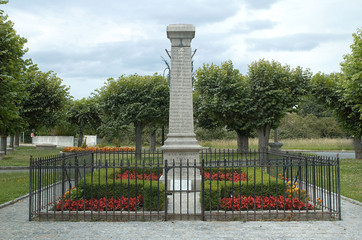 monument aux morts, Soist sur Ecole, 91