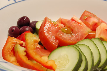 Pomodori, cetrioli e olive