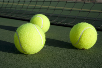 Tennis Balls & Net