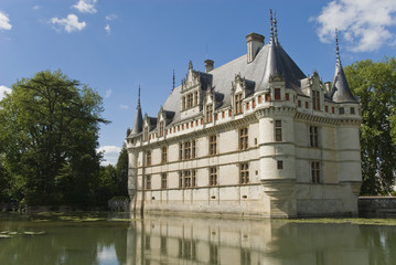 Fototapeta na wymiar Chateau Azay-le-Rideau, Francja