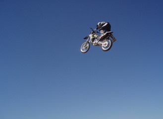 dirt bike extreme jump freestyle