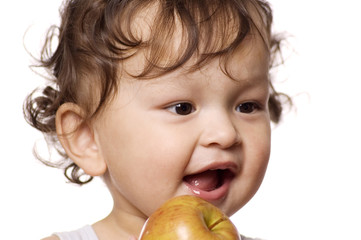 Child eat apple.