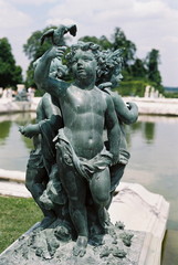 Fototapeta na wymiar Statue bleutée
