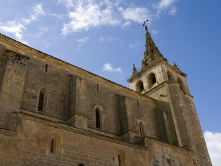 Fototapeta na wymiar Basilica Nª Sra.de la Asuncion - Villanueva la Jara (Cuenca)