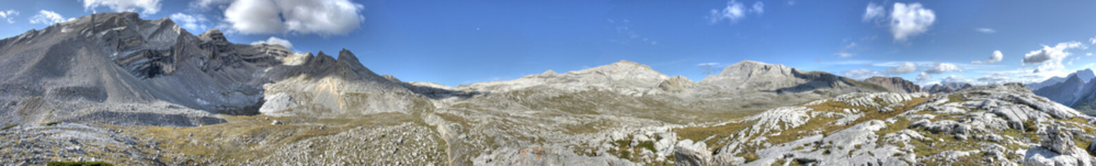 Fototapeta na wymiar Dolomiten Panorama 15