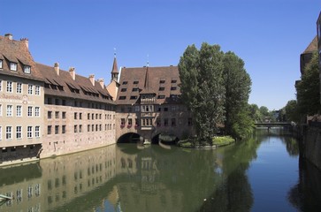 Obraz premium Old town over river