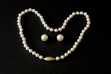 Necklace and earings