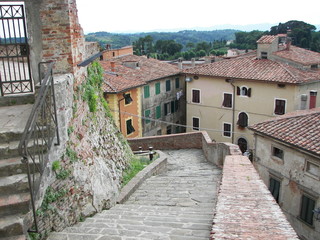 La fortezza di Lari