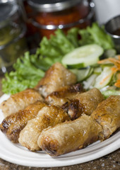 vietnamese food appetizer chio-gio egg roll