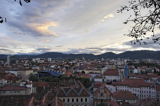 Graz - Blick Vom Schloßberg Auf Kunsthaus