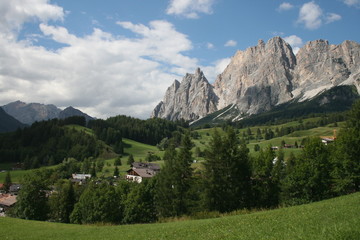 Fototapeta na wymiar Dolomiti paesaggio